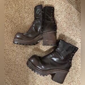 Lei boots size 9